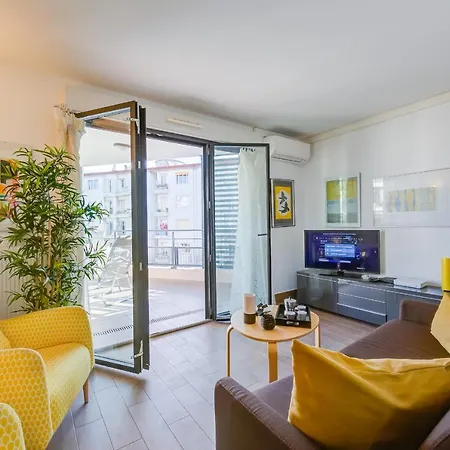 דירה Liberation *