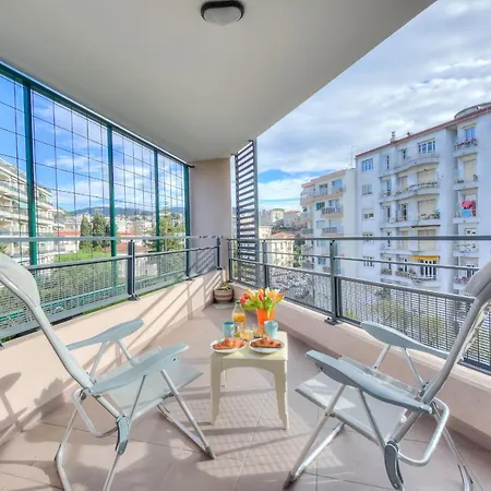 דירה Liberation *